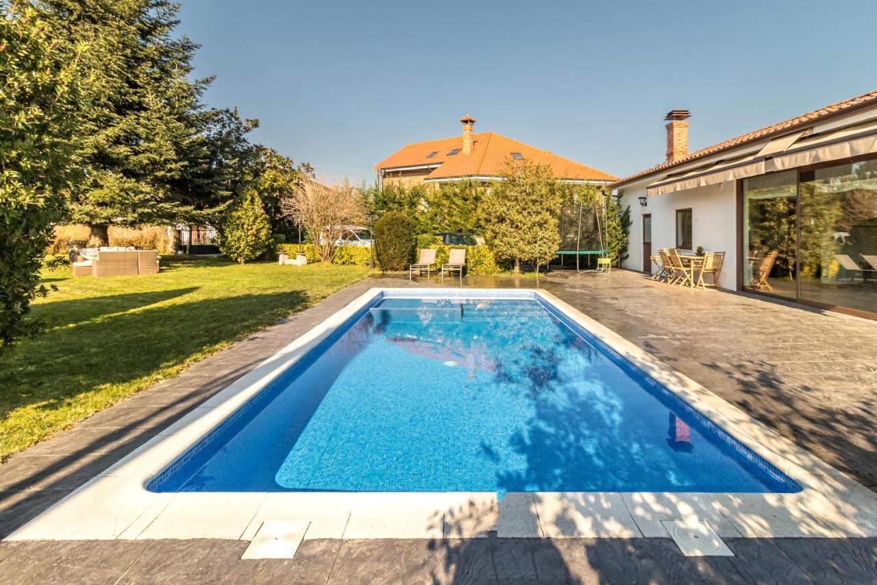 Impresionante Villa Entre Mar Y Montana La Cavada 외부 사진